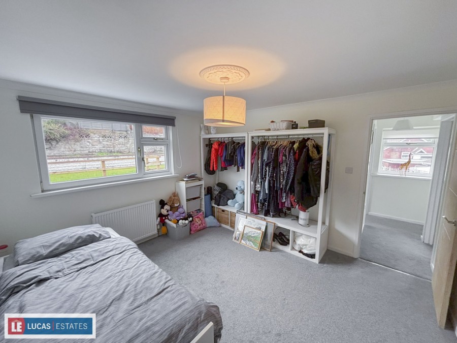 Images for Heathlands, Ystrad Mynach, Hengoed