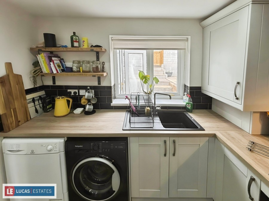 Images for Heathlands, Ystrad Mynach, Hengoed