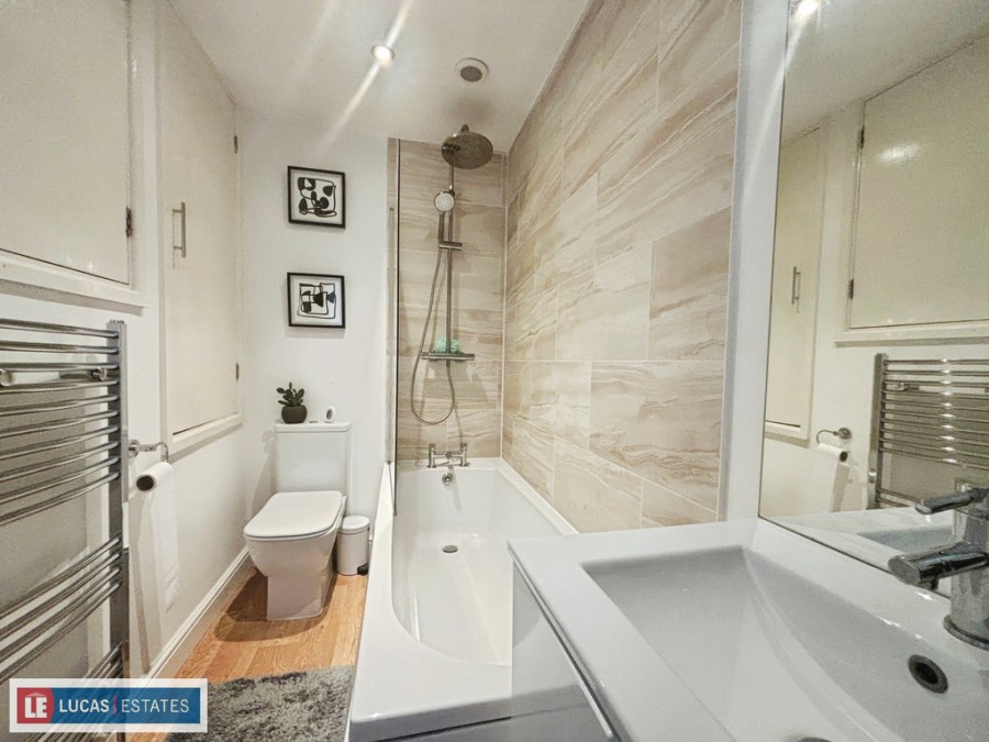 Images for Clos Llyswen, penpedairheol