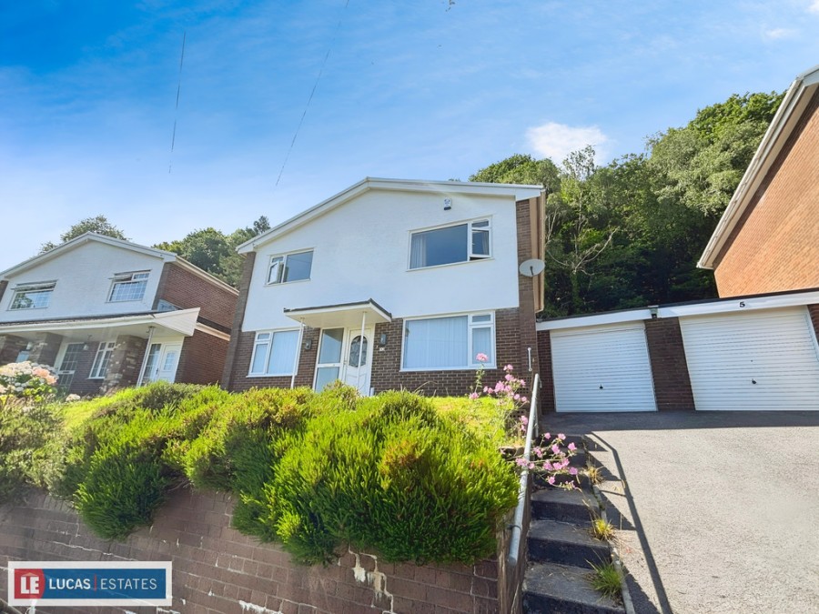 Images for Ashgrove, Edwardsville, Treharris