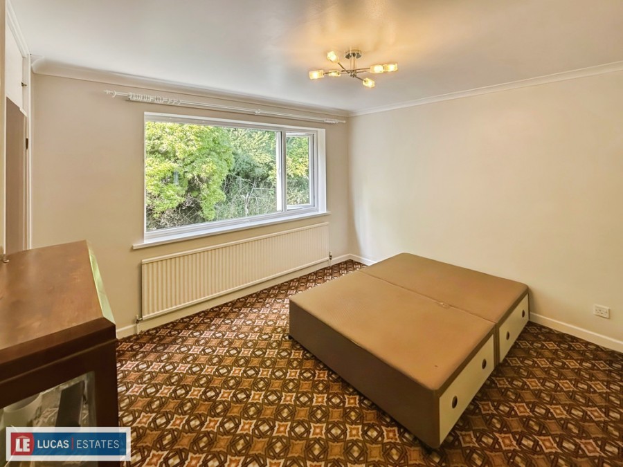 Images for Ashgrove, Edwardsville, Treharris