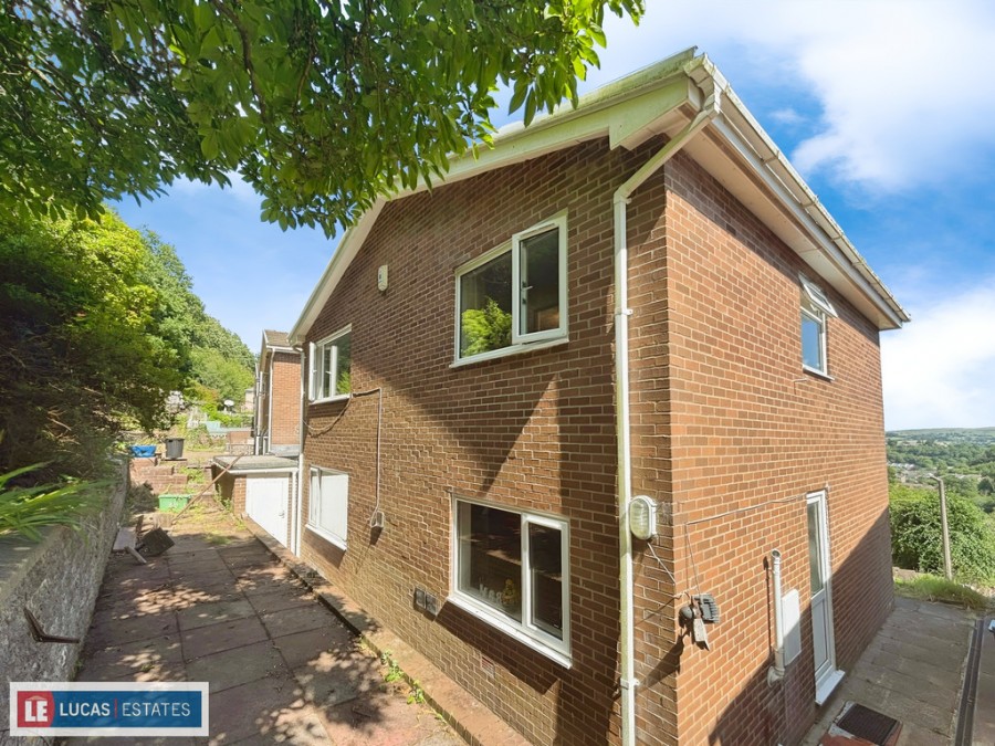 Images for Ashgrove, Edwardsville, Treharris