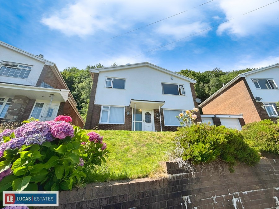 Images for Ashgrove, Edwardsville, Treharris