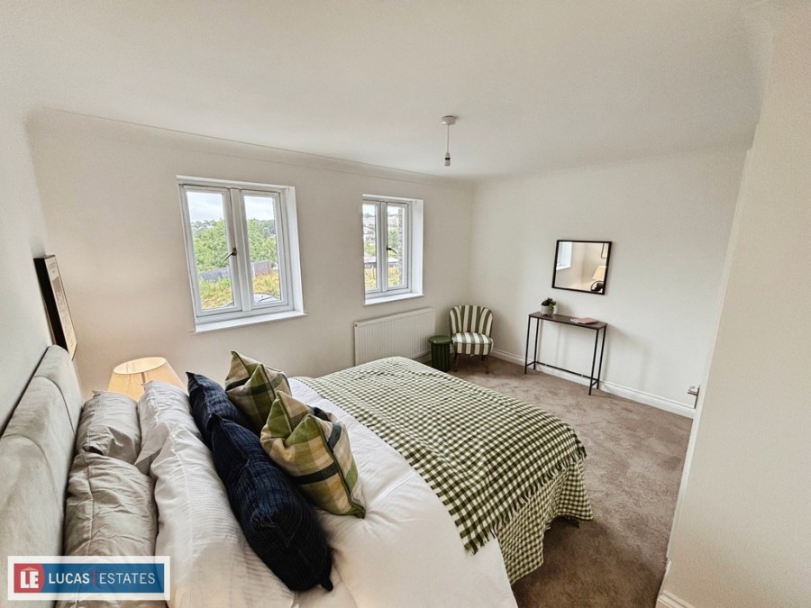Images for Marian Close, Tredegar