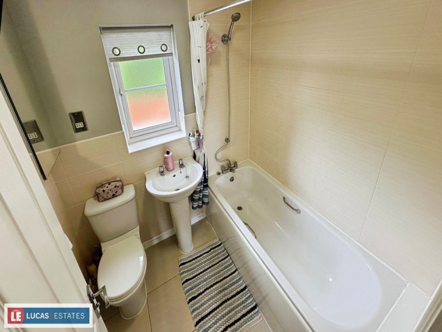 Images for Pendinas Avenue, Crumlin, Newport