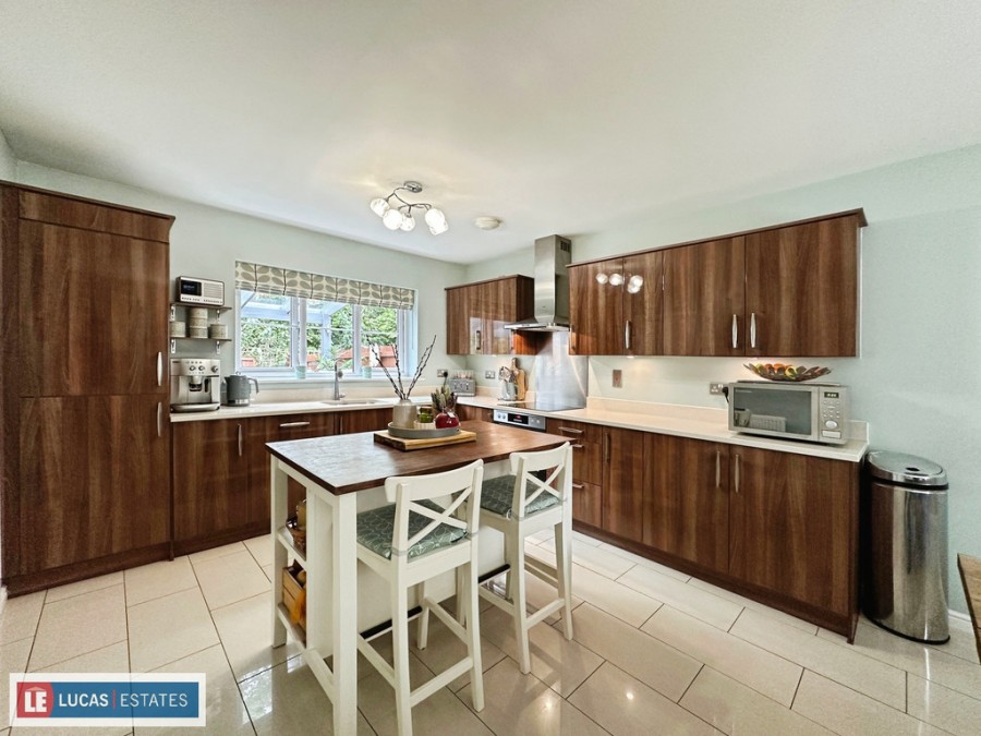 Images for Pendinas Avenue, Crumlin, Newport