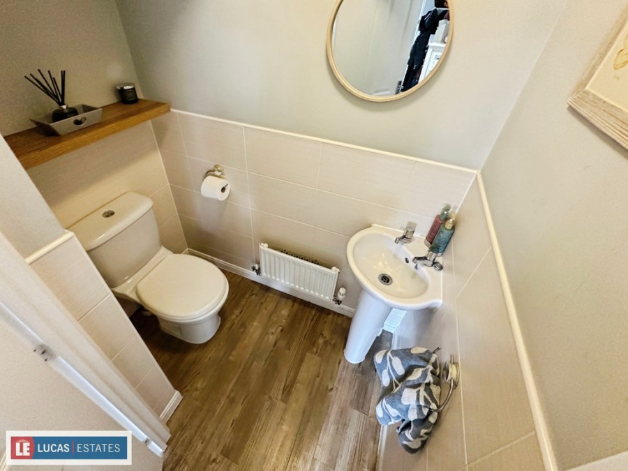 Images for Pendinas Avenue, Crumlin, Newport