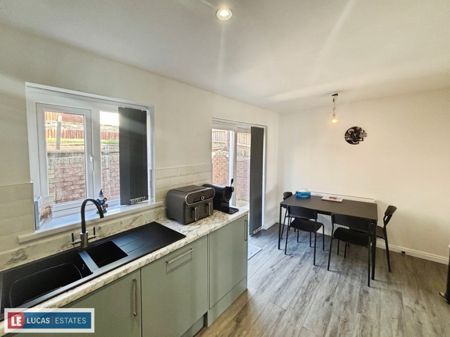 Images for Y Cedrwydden, Blackwood