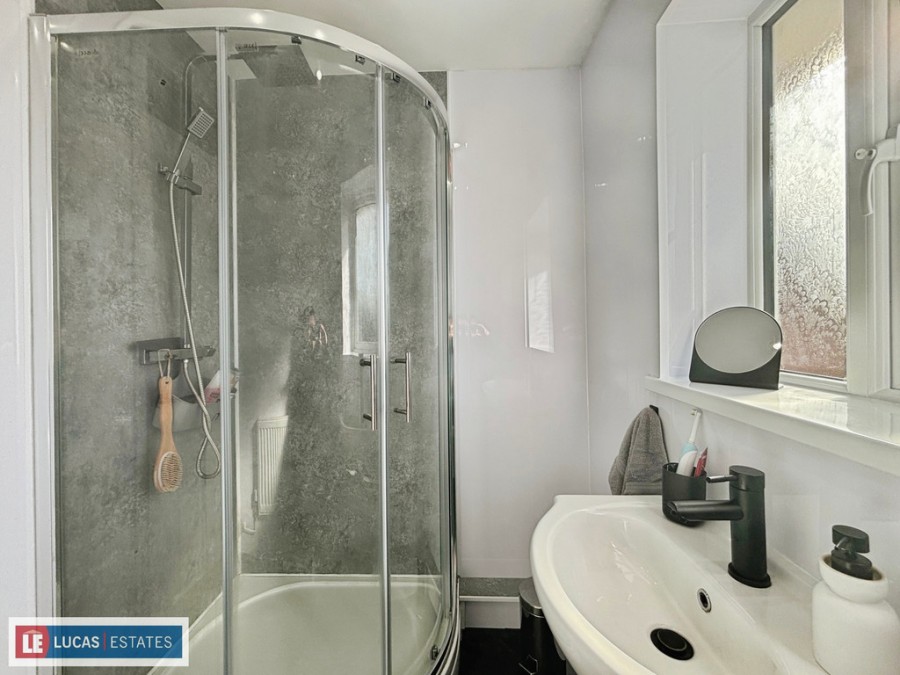 Images for Y Cedrwydden, Blackwood