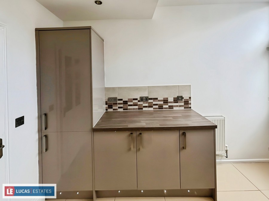 Images for Leicester Square, Gelligaer, Hengoed