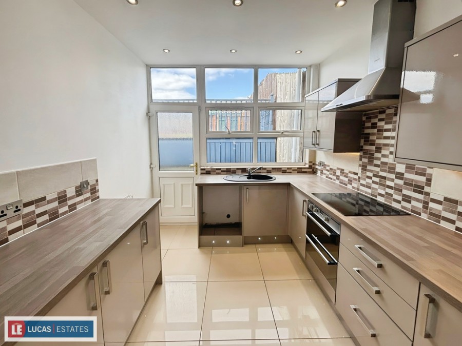 Images for Leicester Square, Gelligaer, Hengoed