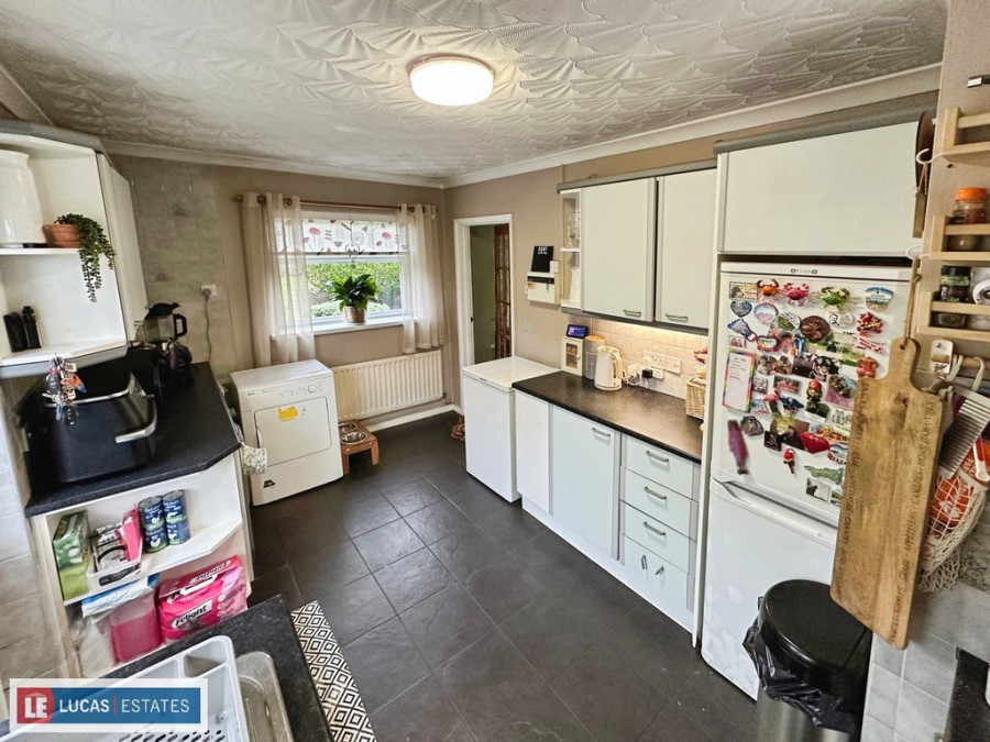 Images for Shirdale Close, Maesycwmmer