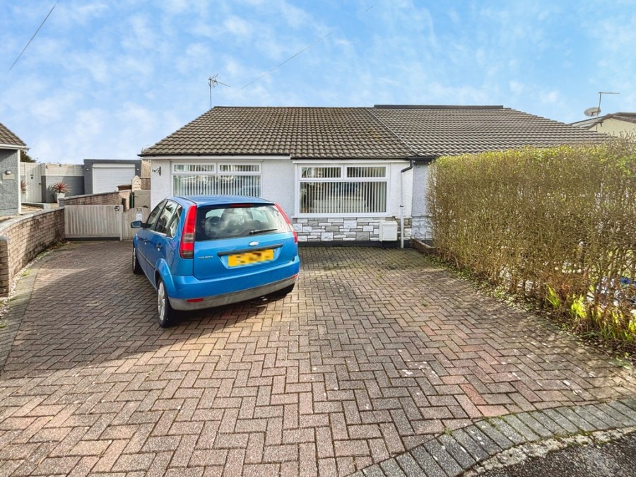 Images for Hadrians Close, Gelligaer, Hengoed