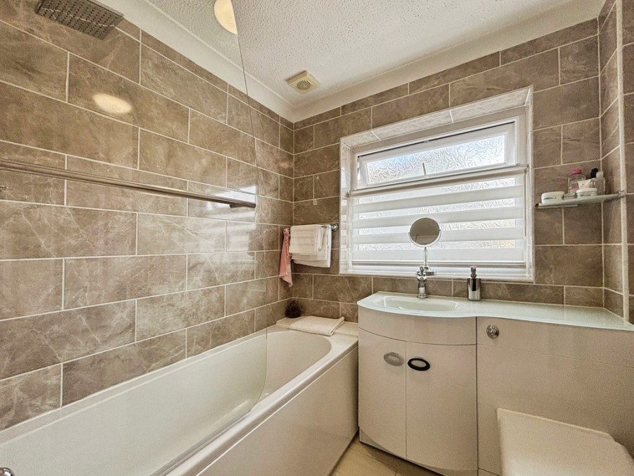 Images for Hadrians Close, Gelligaer, Hengoed