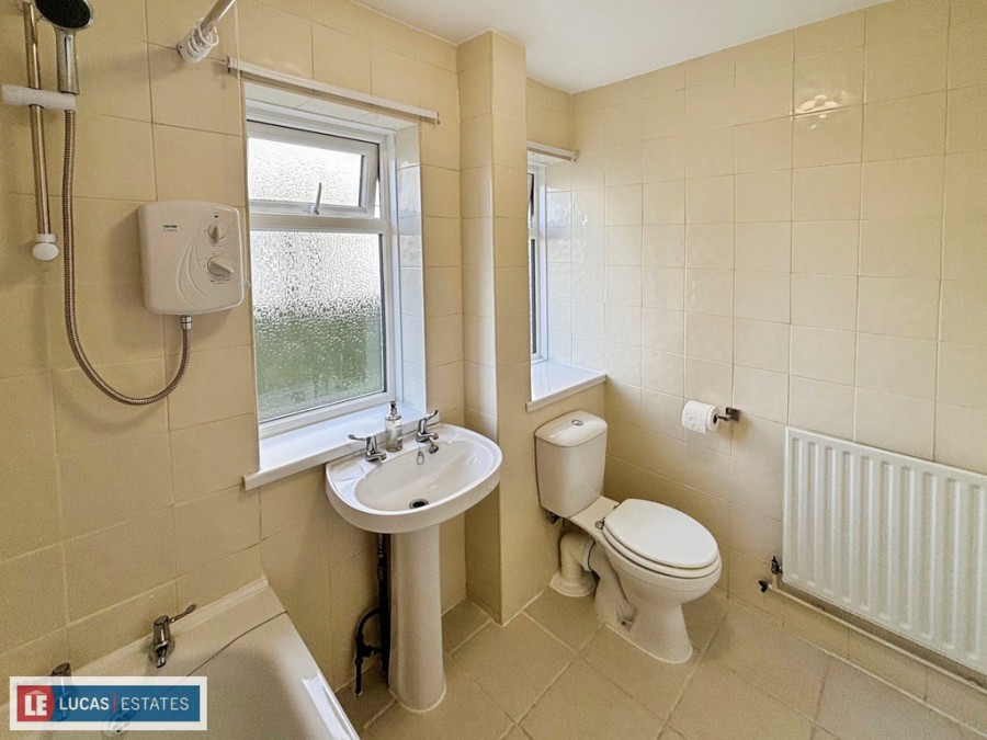 Images for St. Annes Gardens, Maesycwmmer