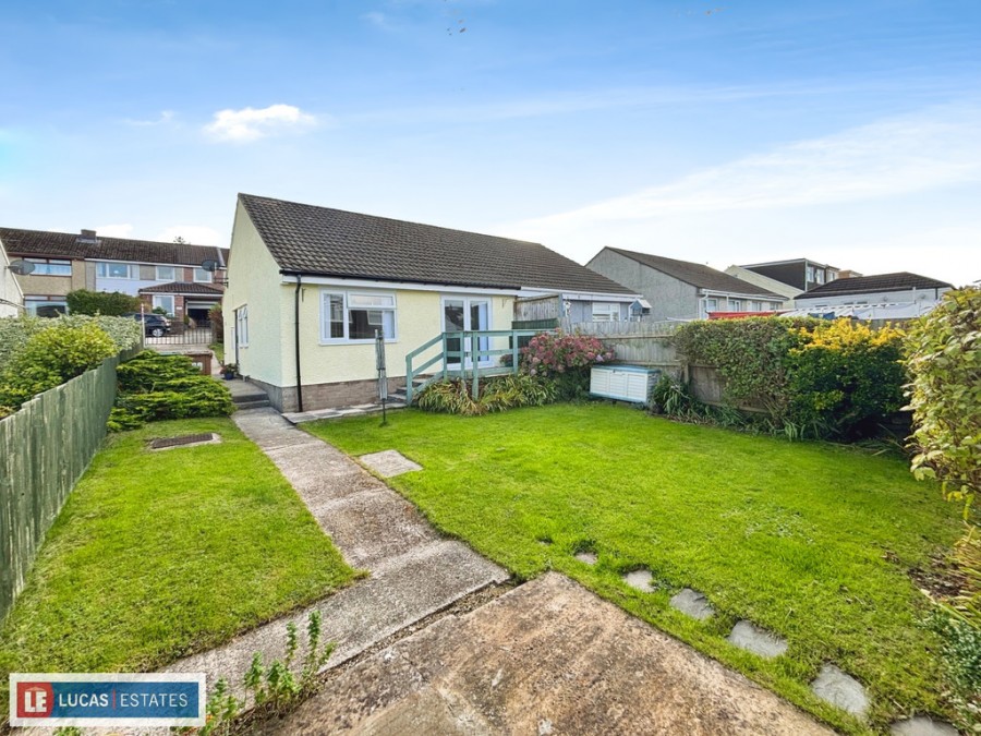 Images for St. Annes Gardens, Maesycwmmer