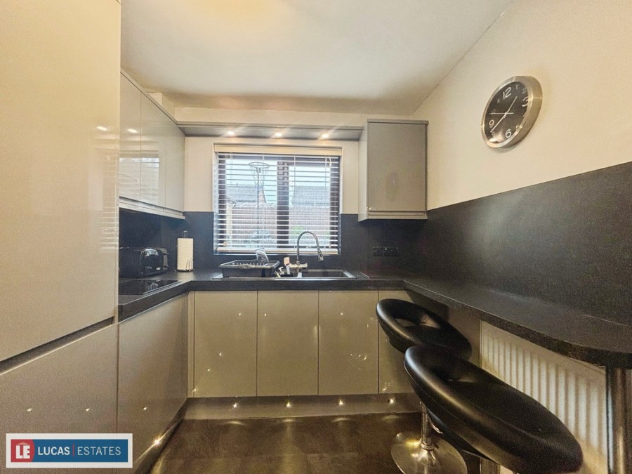 Images for Bryn Awelon, Penpedairheol, Hengoed