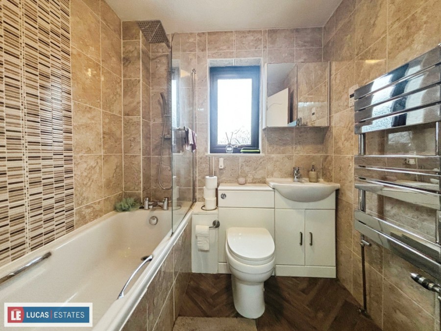 Images for Bryn Awelon, Penpedairheol, Hengoed