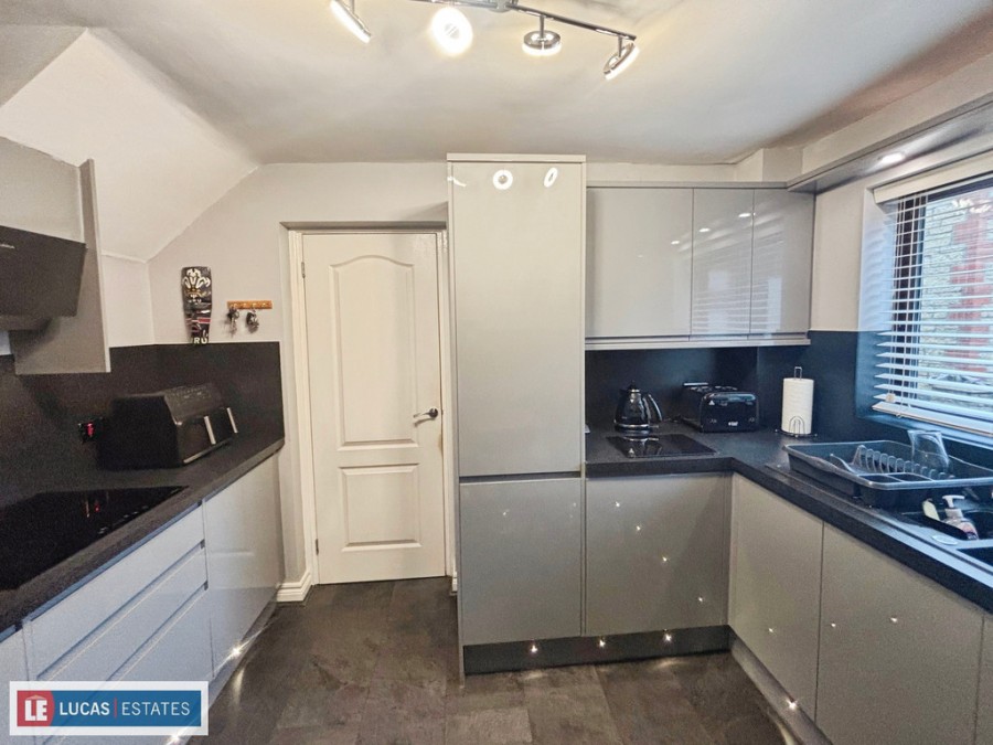 Images for Bryn Awelon, Penpedairheol, Hengoed