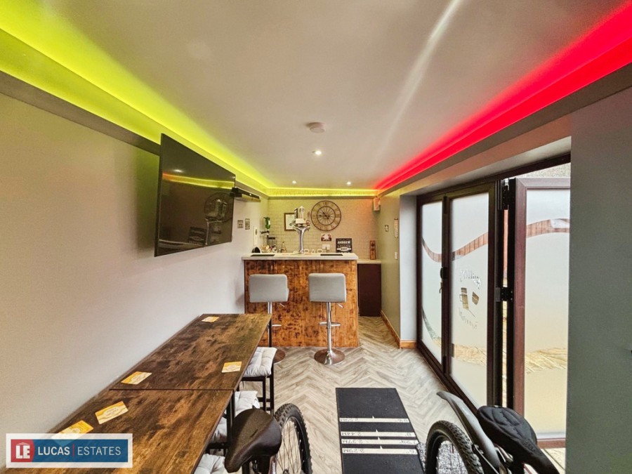 Images for Bryn Awelon, Penpedairheol, Hengoed