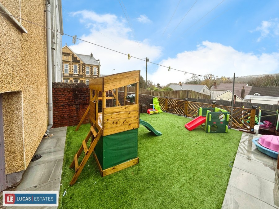 Images for Chave Terrace, Maesycwmmer