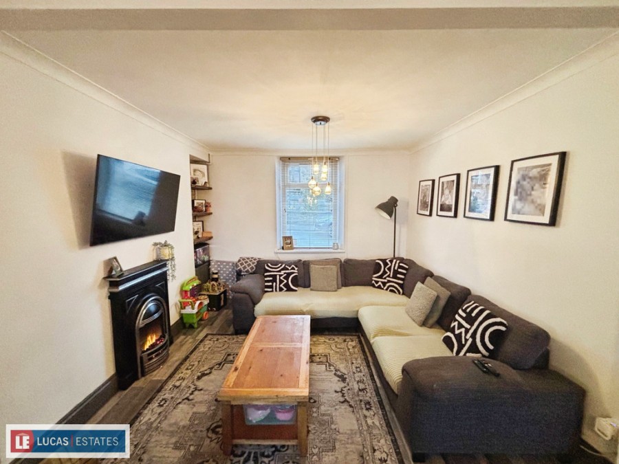 Images for Chave Terrace, Maesycwmmer