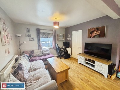 Maesycwmmer, Hengoed