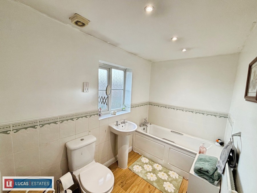 Images for Clos Coed Bach, Blackwood