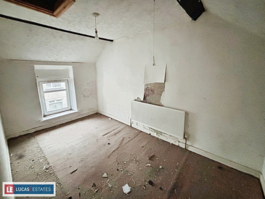 Images for Upper High Street, Bedlinog, Treharris