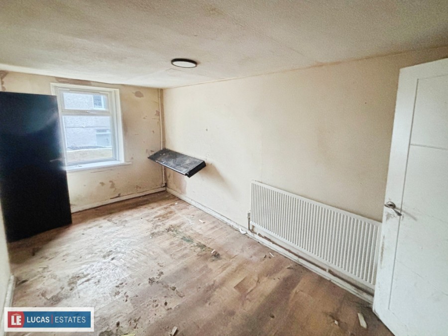 Images for Upper High Street, Bedlinog, Treharris