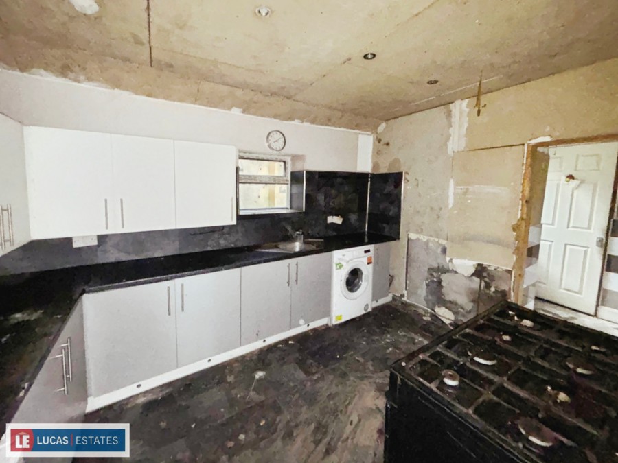 Images for Upper High Street, Bedlinog, Treharris