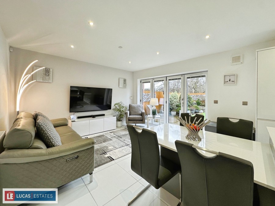 Images for Glan-Yr-Afon Lane, Fleur De Lis