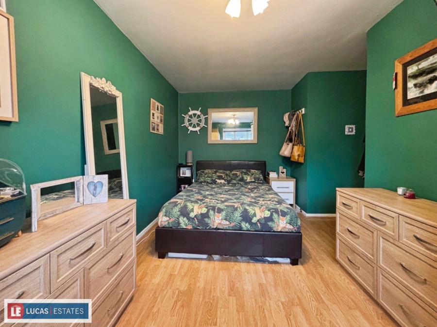 Images for Shannon Close, Pontllanfraith