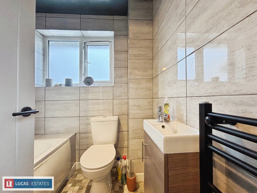 Images for Shannon Close, Pontllanfraith