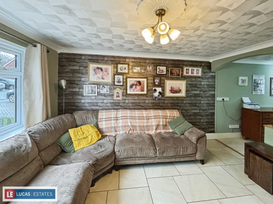 Images for Shannon Close, Pontllanfraith