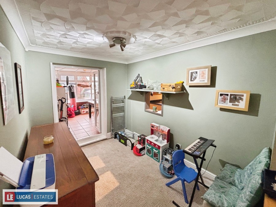 Images for Shannon Close, Pontllanfraith