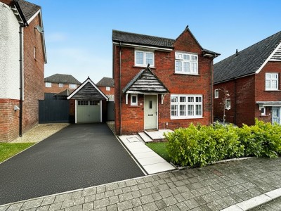 Brambling Crescent, Cwm Calon