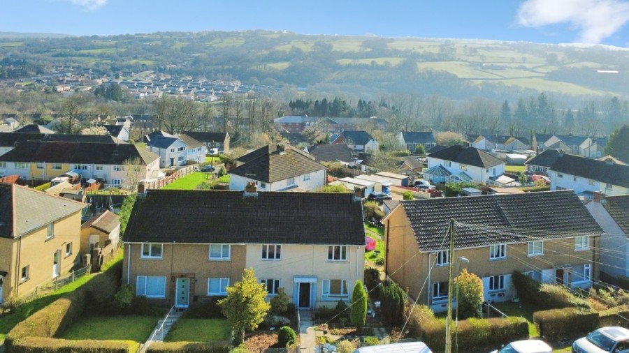 Images for Brynglas Avenue, Pontllanfraith