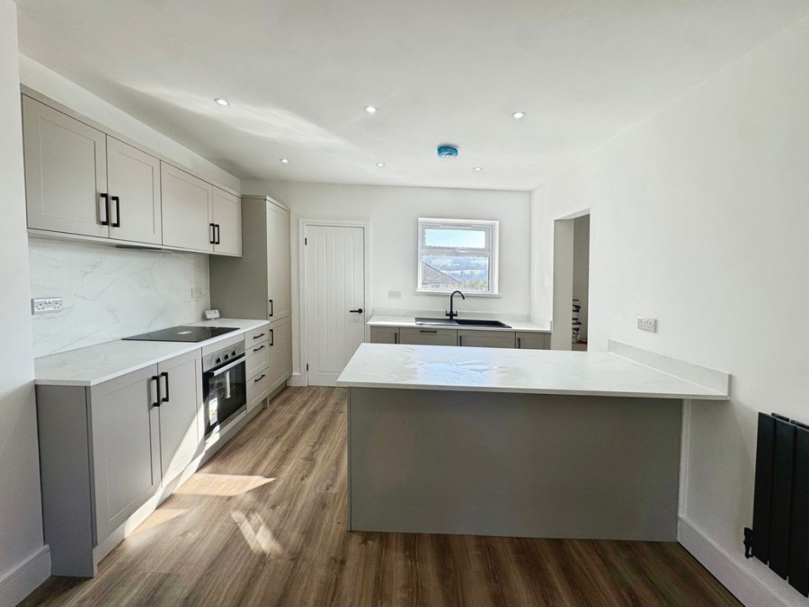 Images for Brynglas Avenue, Pontllanfraith