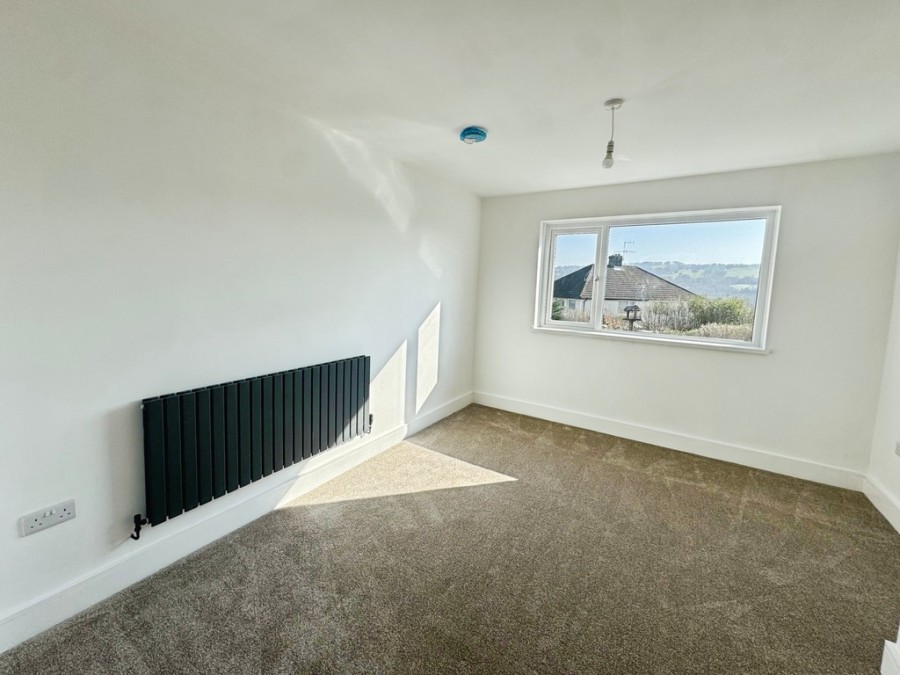 Images for Brynglas Avenue, Pontllanfraith