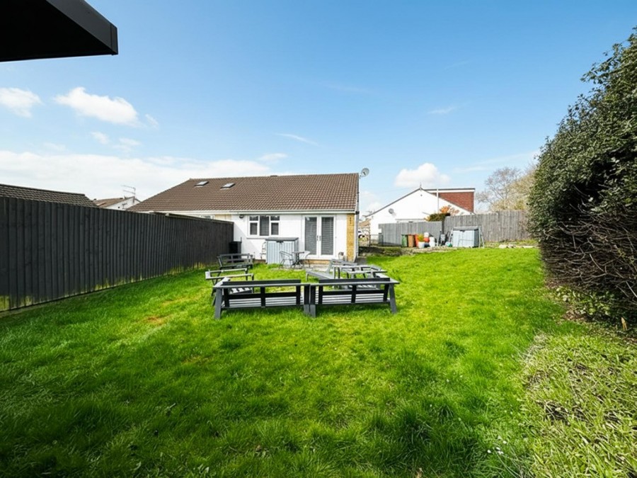 Images for Garreg Wen, Penpedairheol