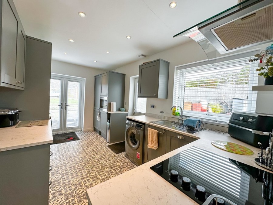 Images for Garreg Wen, Penpedairheol