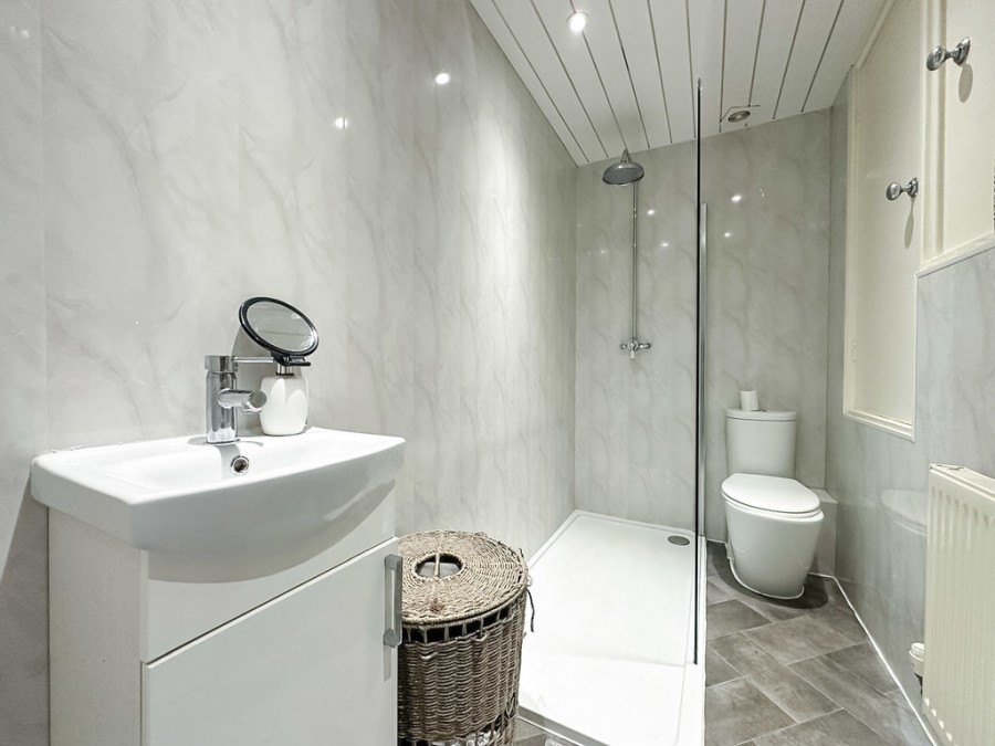 Images for Clos Llyswen, Penpedairheol