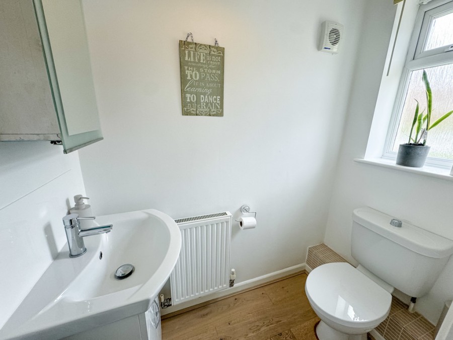 Images for Valley Meadow Close, Newbridge