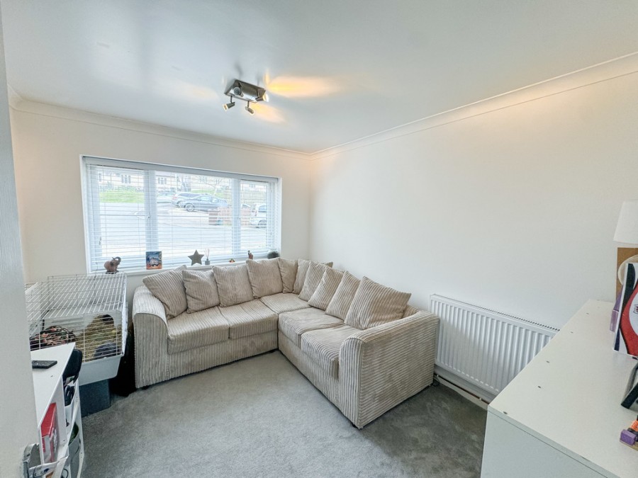 Images for Valley Meadow Close, Newbridge