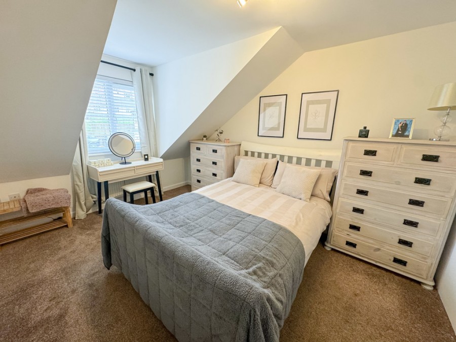 Images for Valley Meadow Close, Newbridge