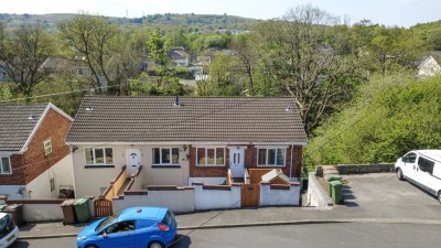 Sheen Court, The Walk