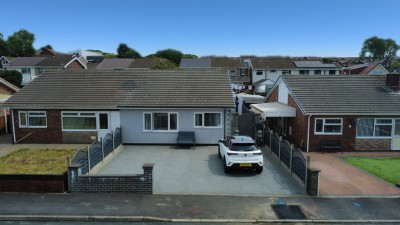 Wallis Drive, Penpedairheol